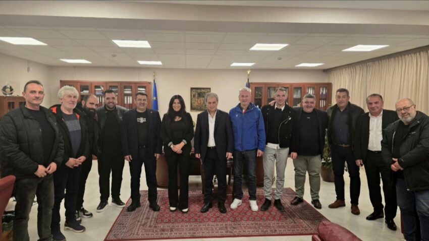 Συνάντηση του Περιφερειάρχη Δυτικής Μακεδονίας Γιώργου Αμανατίδη με τα ποδοσφαιρικά Σωματεία της Δυτικής Μακεδονίας