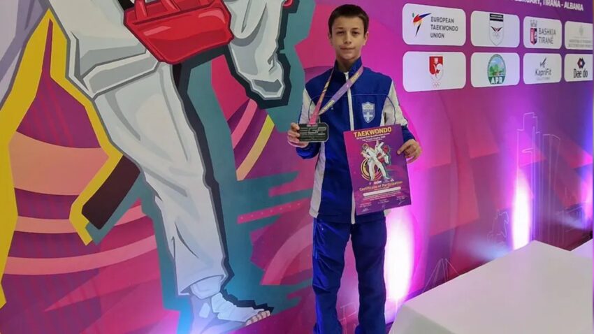 Αργυρός ο Χρήστος Μάνιος της Μακεδονικής Δύναμης Κοζάνης